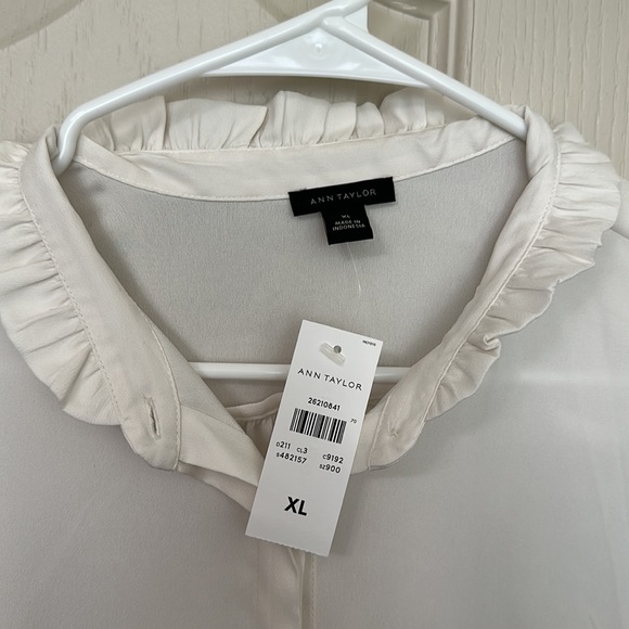 Ann Taylor silky cream long sleeve button down blouse - Picture 2 of 6
